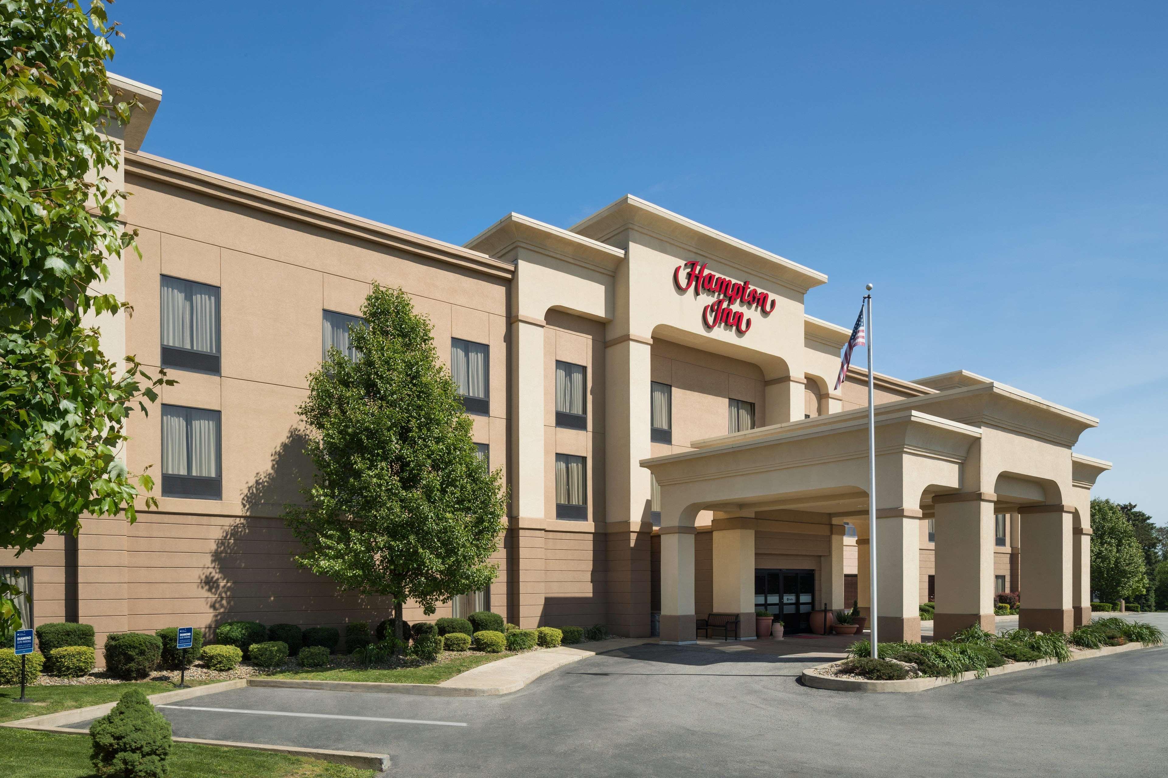 Hampton Inn Belle Vernon Екстериор снимка