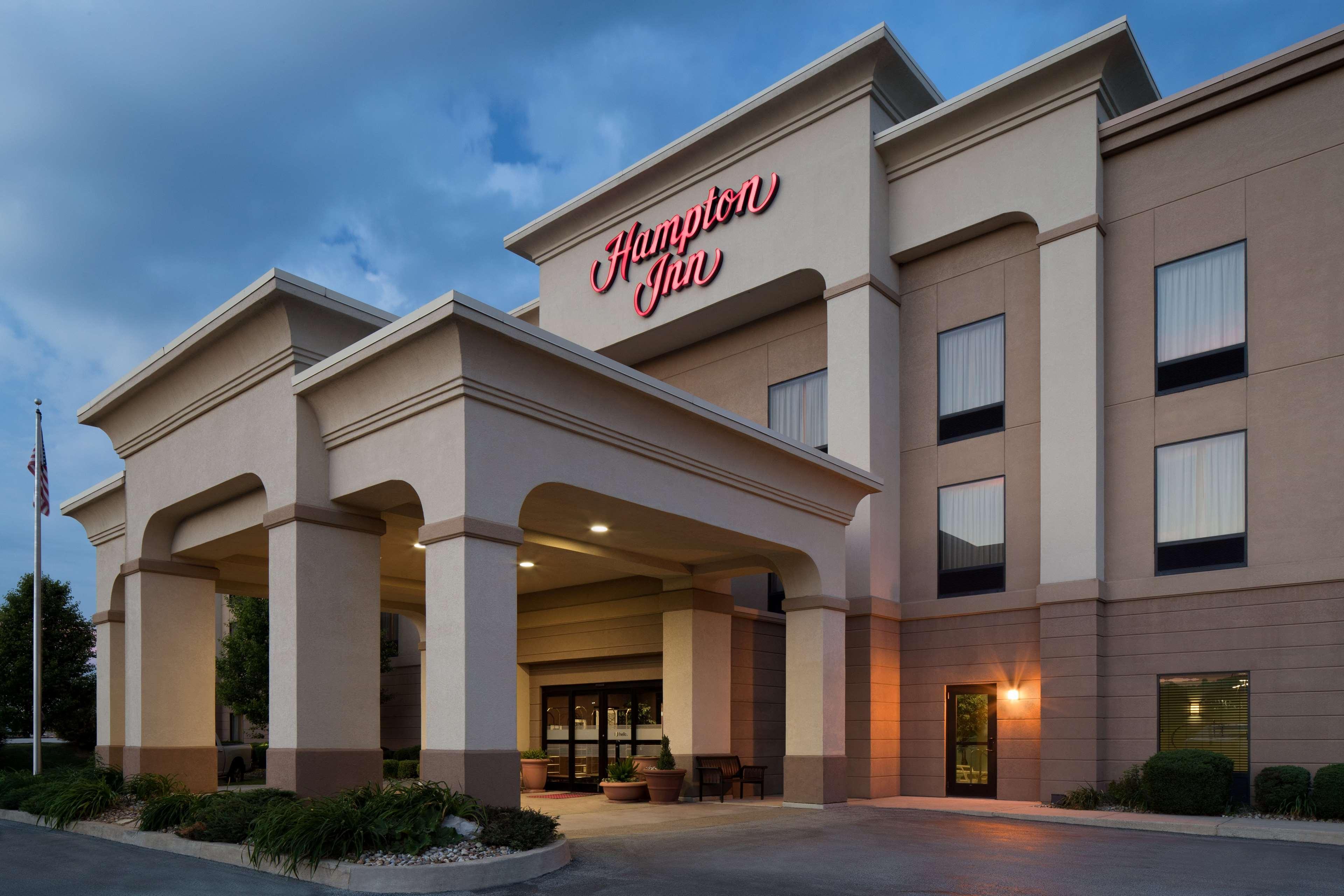 Hampton Inn Belle Vernon Екстериор снимка