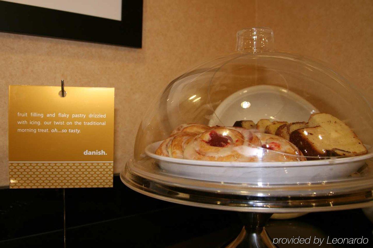 Hampton Inn Belle Vernon Екстериор снимка