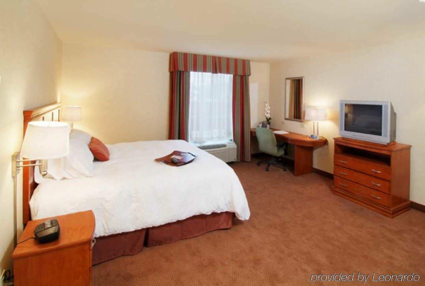 Hampton Inn Belle Vernon Екстериор снимка